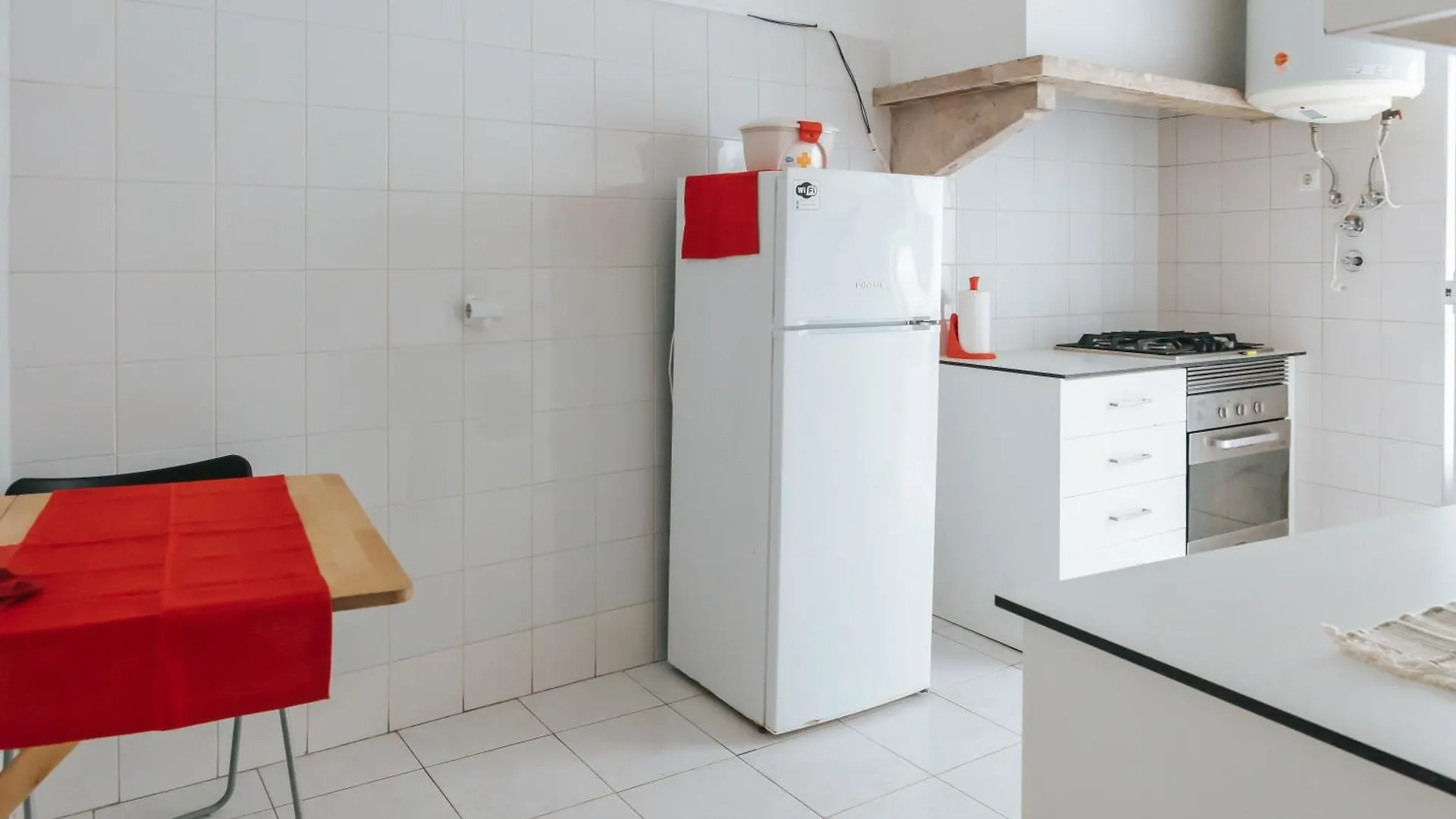 Homestay Aquilla Family Room 305 Lisbon