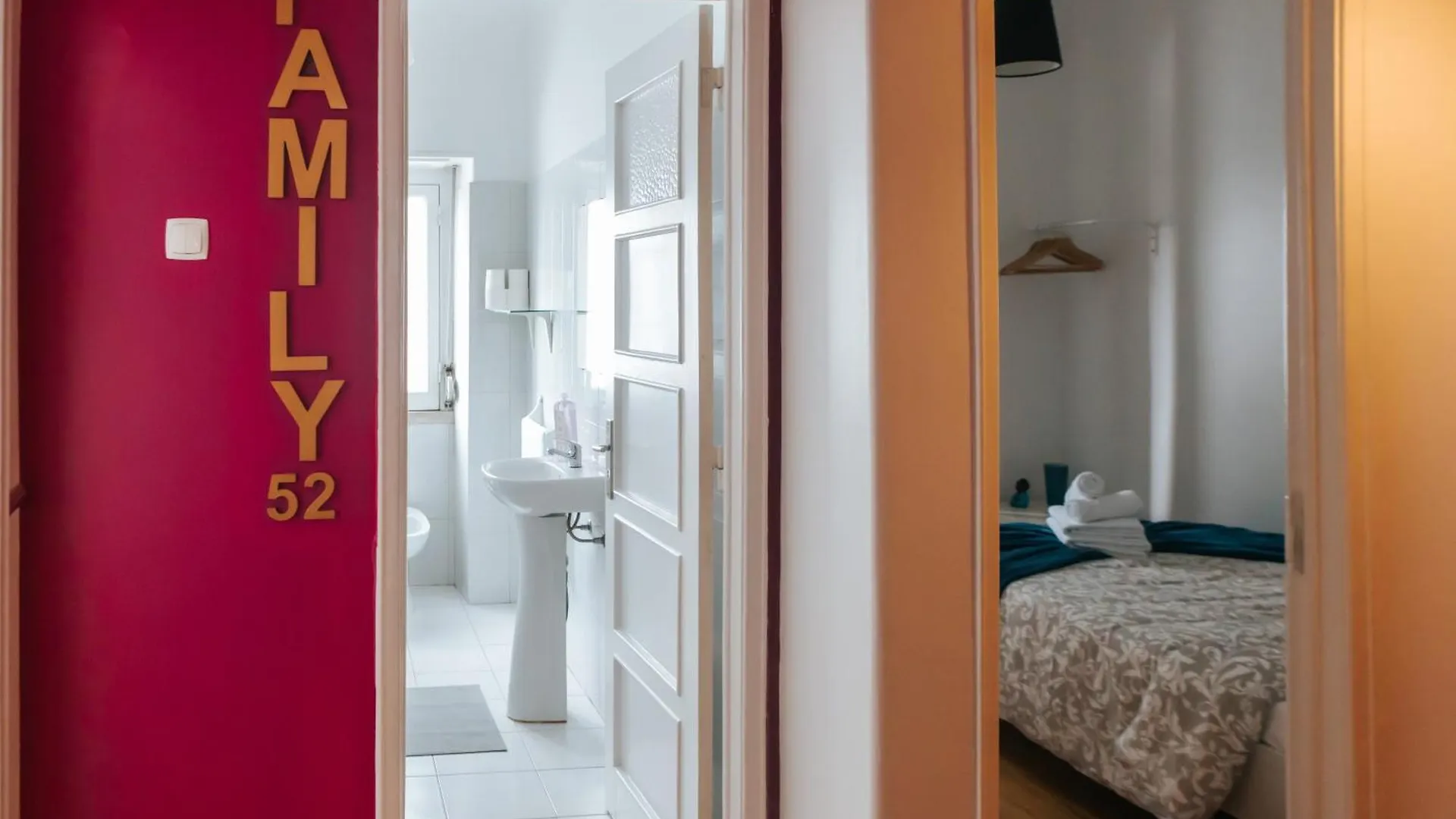 Homestay Aquilla Family Room 305 Lisbon