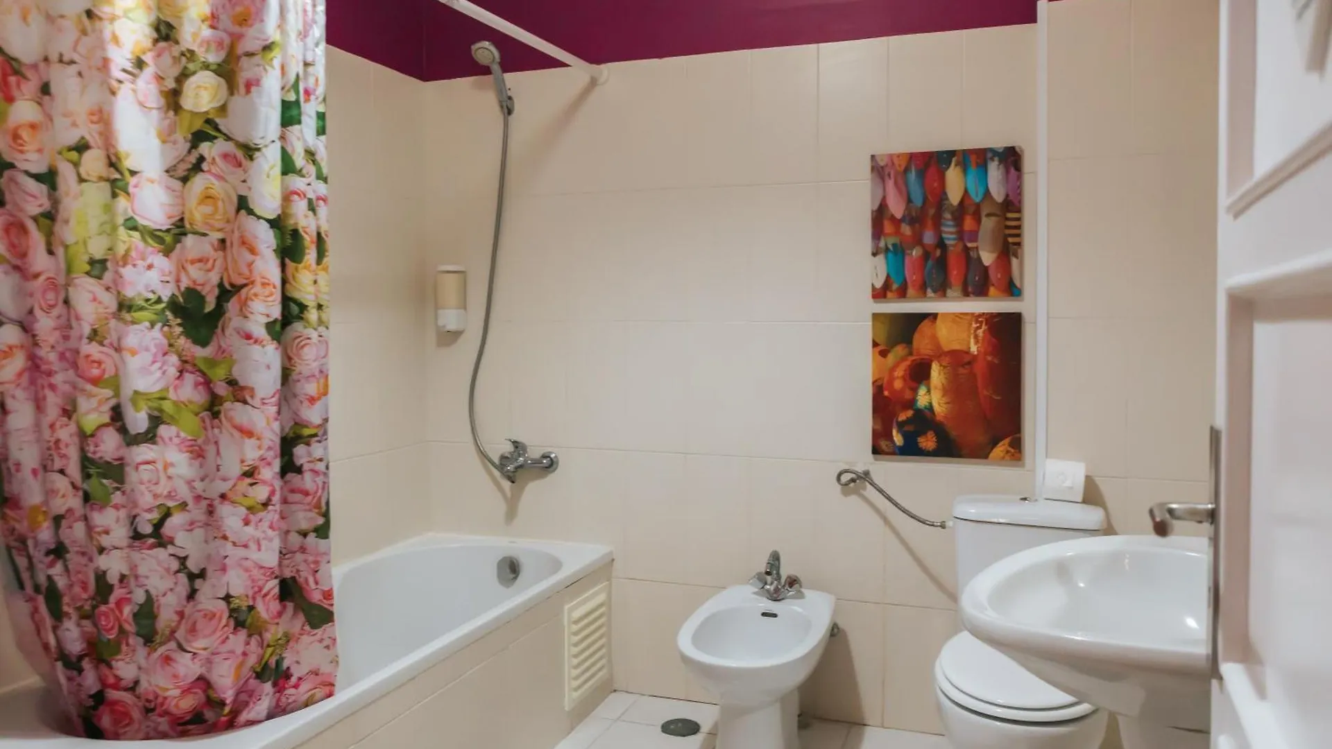 Aquilla Family Room 305 Lisbon Homestay